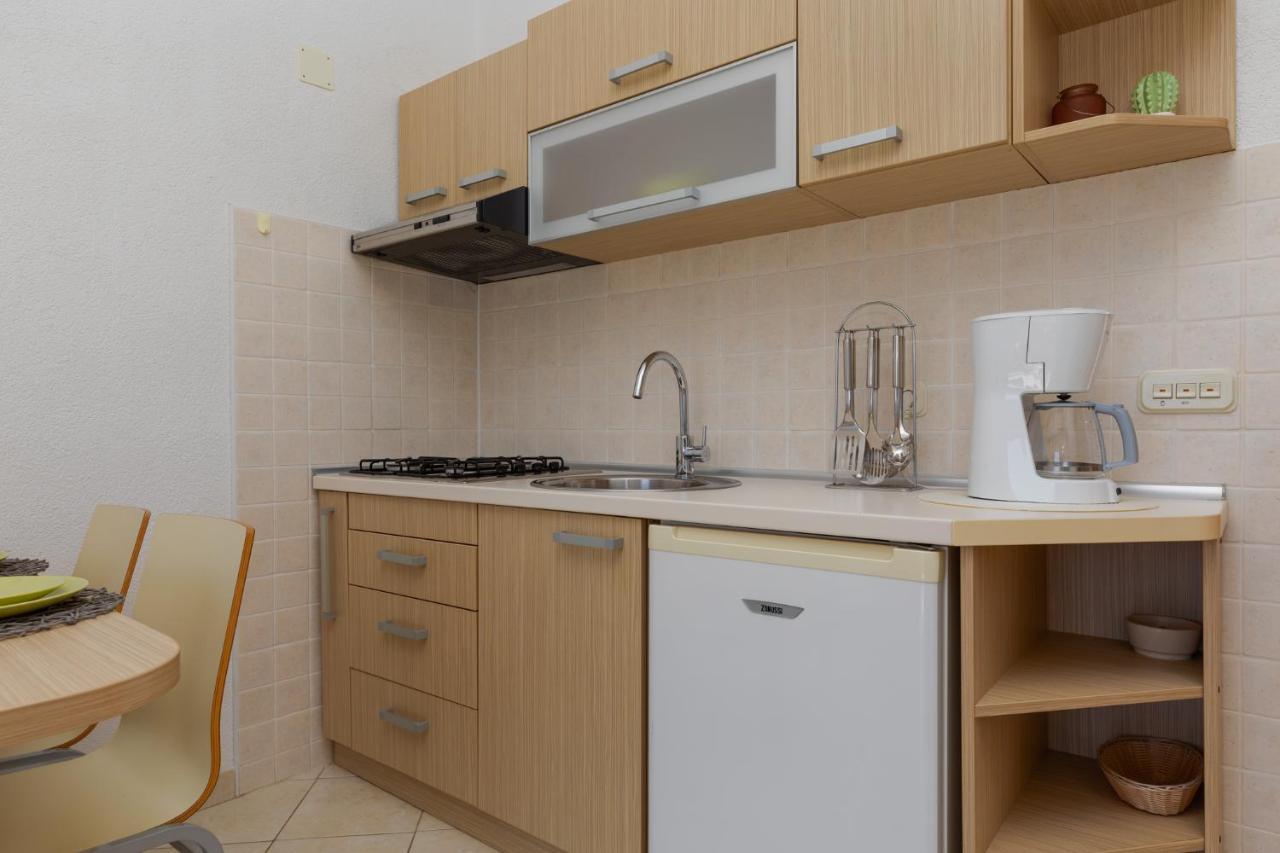 Apartments Paloc - Green Бол Екстер'єр фото